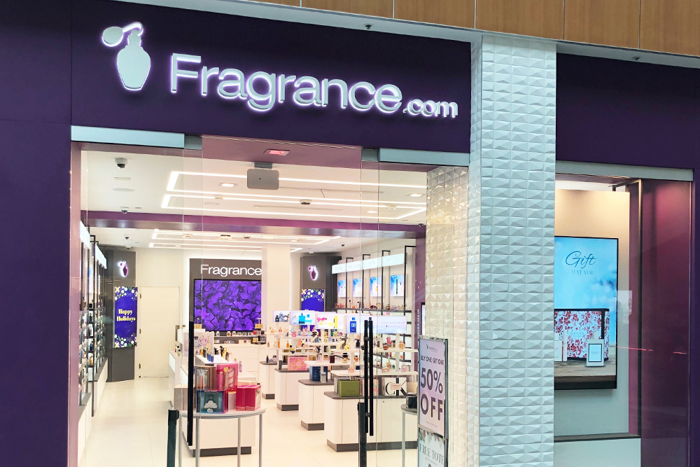 Roosevelt Field Mall storefront